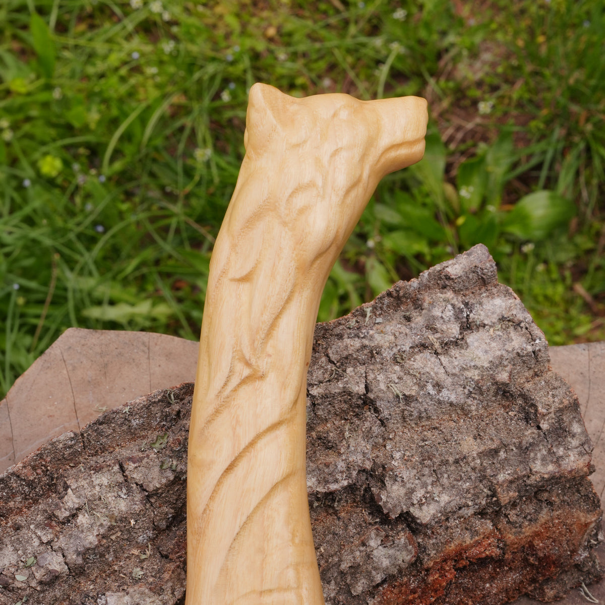 Kurt Başlı Özel Kamp Baltası 35 CM