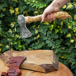 Kurt Başlı Keçi Gravür İşlemeliÖzel Kamp Baltası - 35 CM