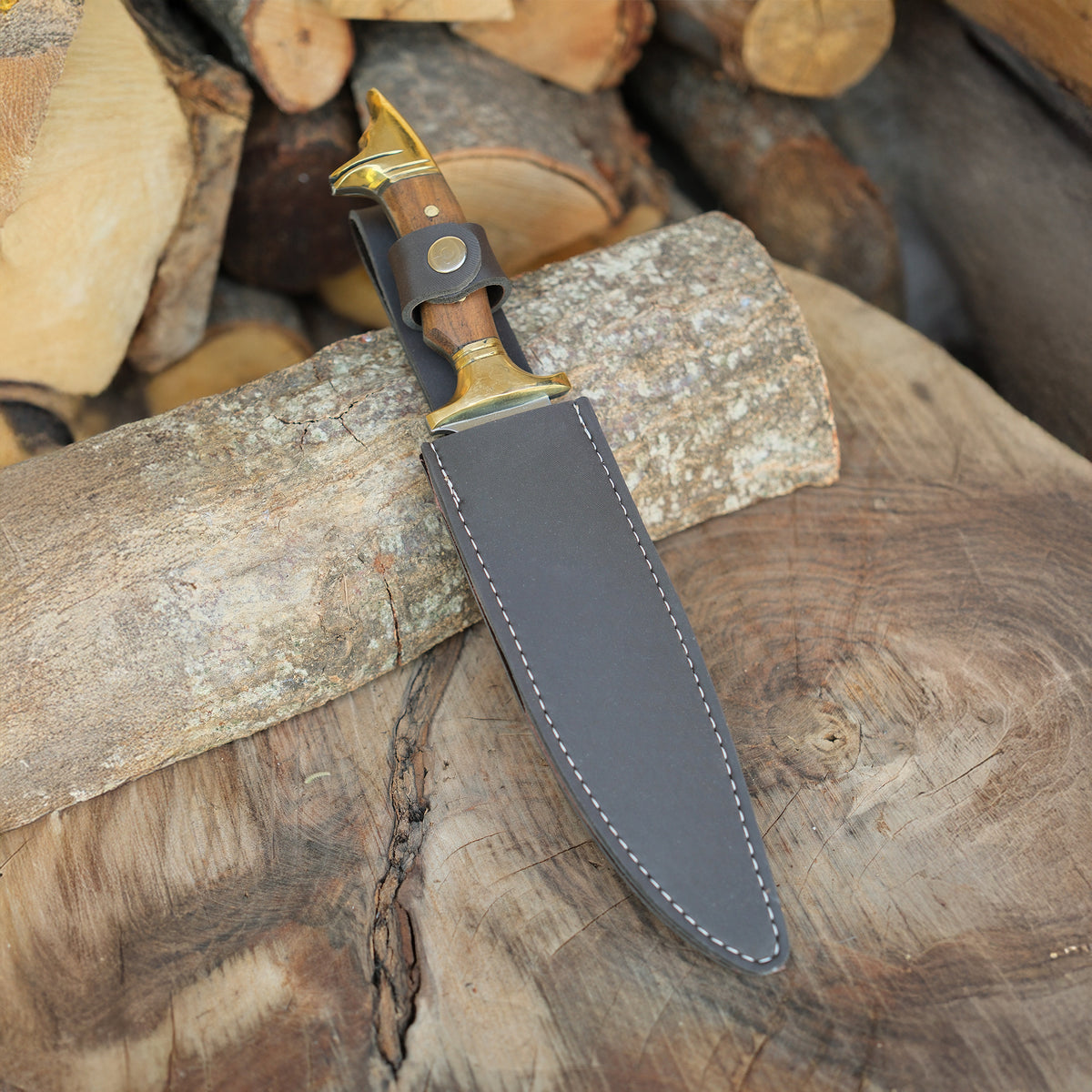 34 cm uzunluğunda paslanmaz ve dayanıklı Alman çelik bıçak