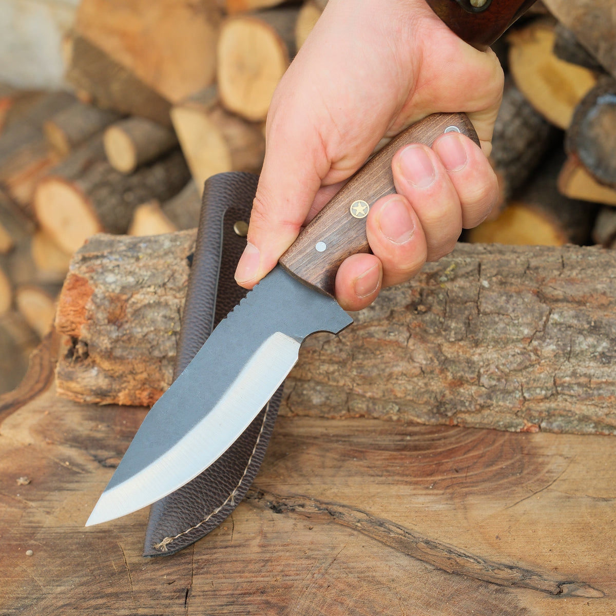 4034 Alman paslanmaz çelik ve ceviz saplı 25 cm el yapımı bıçak