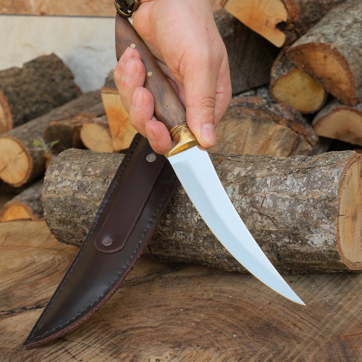 4034 paslanmaz Alman çeliğinden yapılmış ceviz saplı 31 cm bıçak