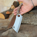 4034 Alman paslanmaz çelikten üretilmiş bu 25 cm uzunluğundaki bıçak, doğa koşullarına uygun sağlam yapısıyla dikkat çeker.