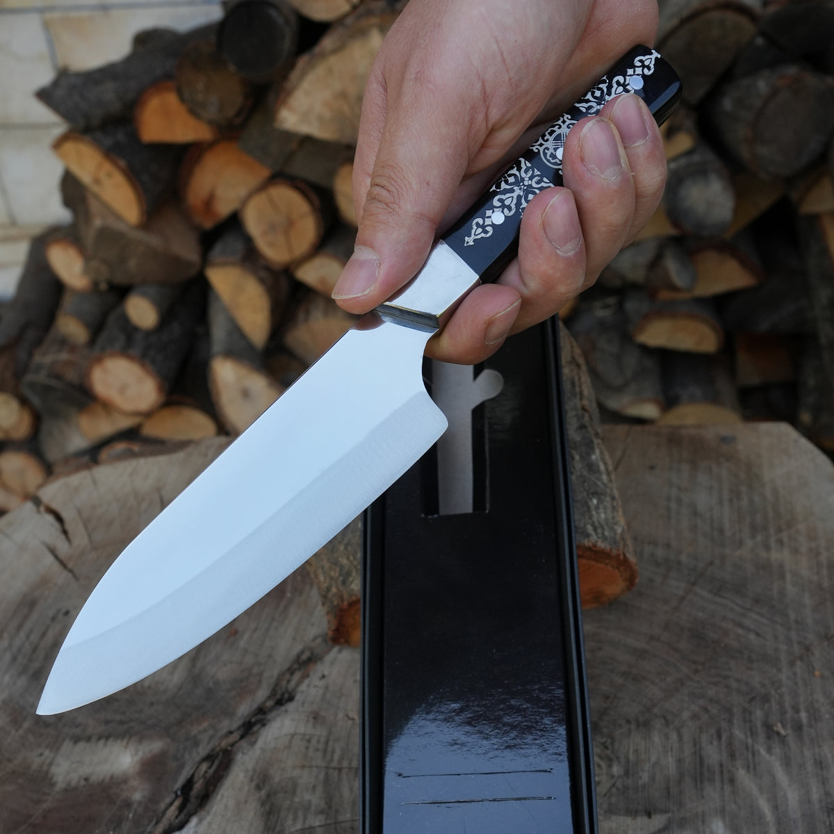 Ergonomik verzalit saplı ve estetik tasarımlı mutfak bıçağı