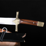 Koleksiyon ve dekor amaçlı el yapımı işlemeli ceviz saplı büyük bıçak