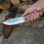 Paslanmaz özelliğe sahip ceviz saplı 60 HRC dövme makas çeliği bıçak