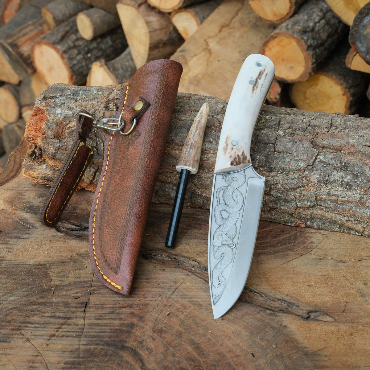 Doğal geyik boynuzu sap ile özel tasarıma sahip Yatağan üretimi bıçak