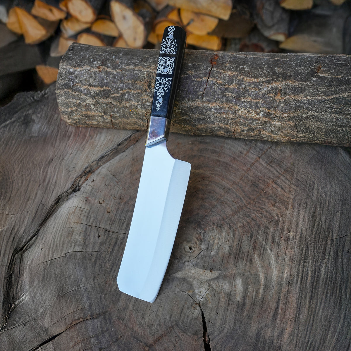 Profesyonel mutfaklar için keskin ve güvenilir bıçak modeli