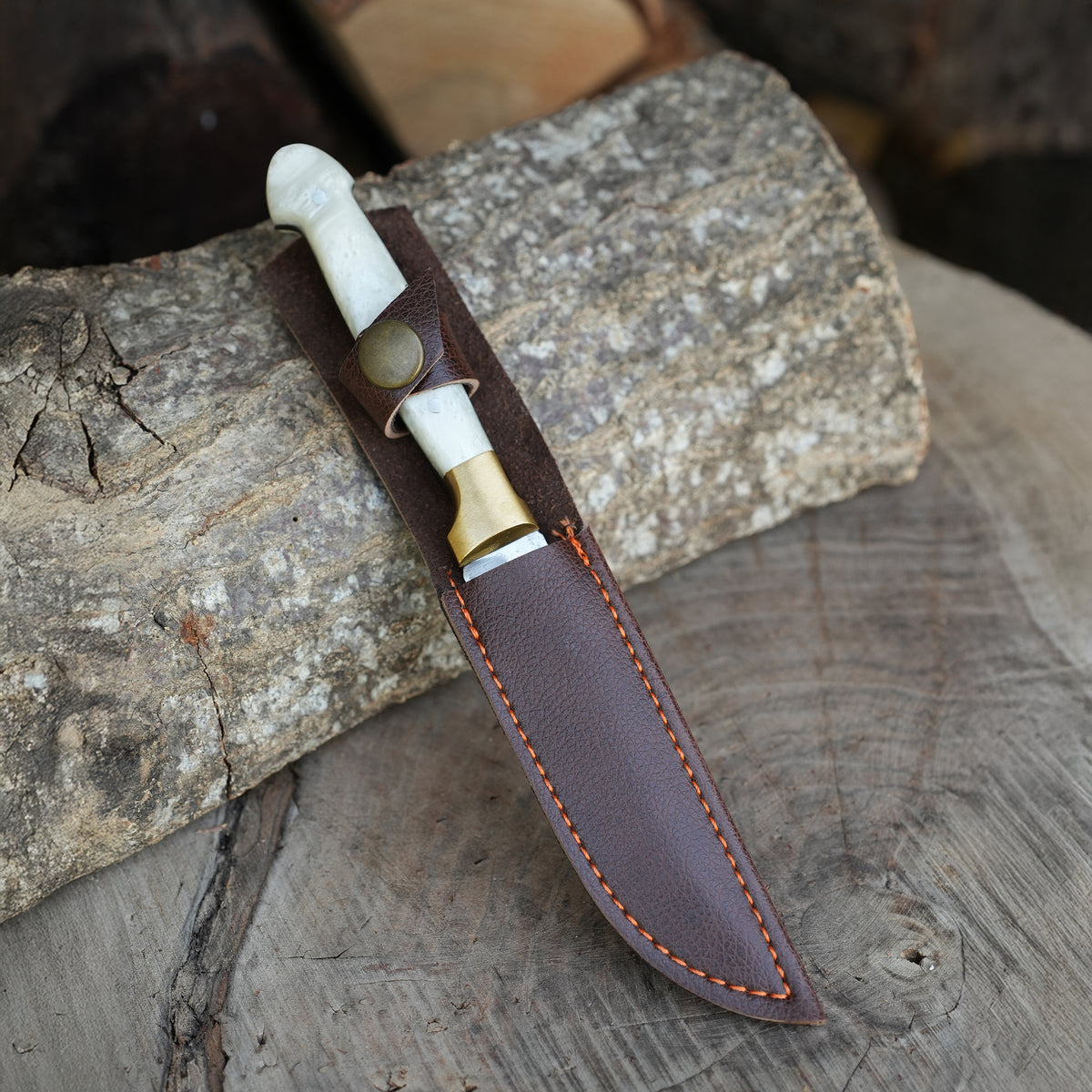 Koleksiyon ve günlük kullanım için el işçiliği epoksi saplı paslanmaz bıçak