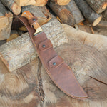 Köse Mehmet bıçakları arasında yer alan bu model, el işçiliğiyle üretilmiş büyük kesim aracı olarak öne çıkar.