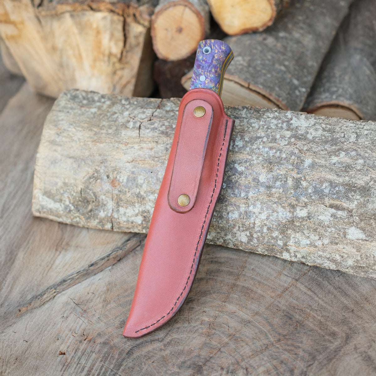 22 cm uzunluğundaki bu özel üretim model, doğada veya günlük hayatta pratik kullanıma uygun ergonomik tasarıma sahiptir.