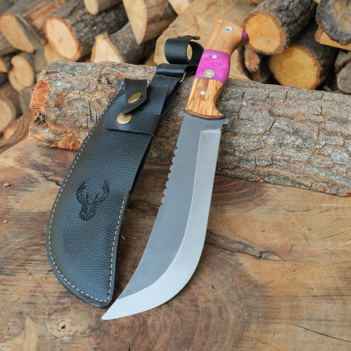 Açık hava kullanımına uygun, hediye kılıfıyla sunulan el işçiliği bıçak