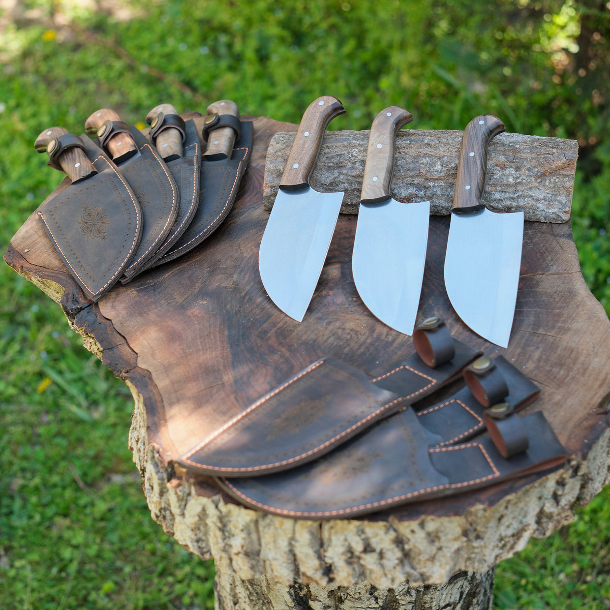 Paslanmaz 4034 Alman çeliğinden üretilmiş kök ceviz saplı el yapımı almazan