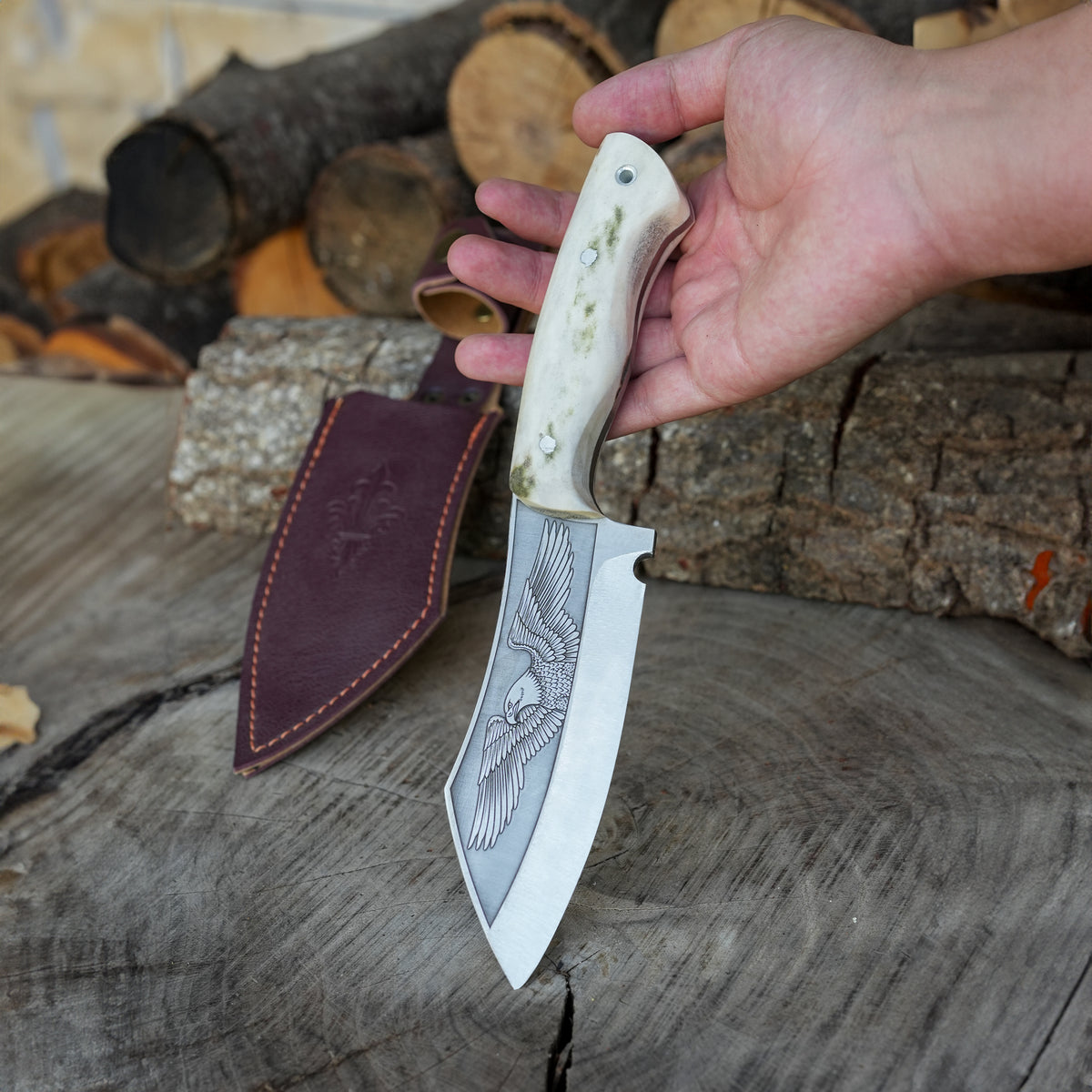 Koleksiyon ve outdoor kullanım için dayanıklı N690 çelikten geyik boynuzlu bıçak