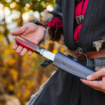 Koleksiyonluk ve Hediyelik Bıçak - N690 Çelik- KırmızıEpoksi Kozalak Karışımı Sap