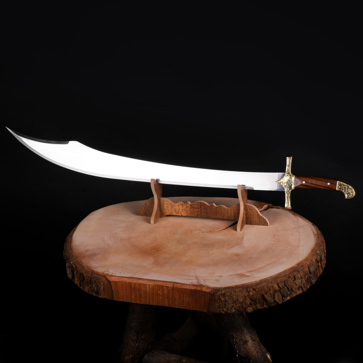 90 cm uzunluğunda, ceviz saplı 4034 paslanmaz çelikten el yapımı bıçak