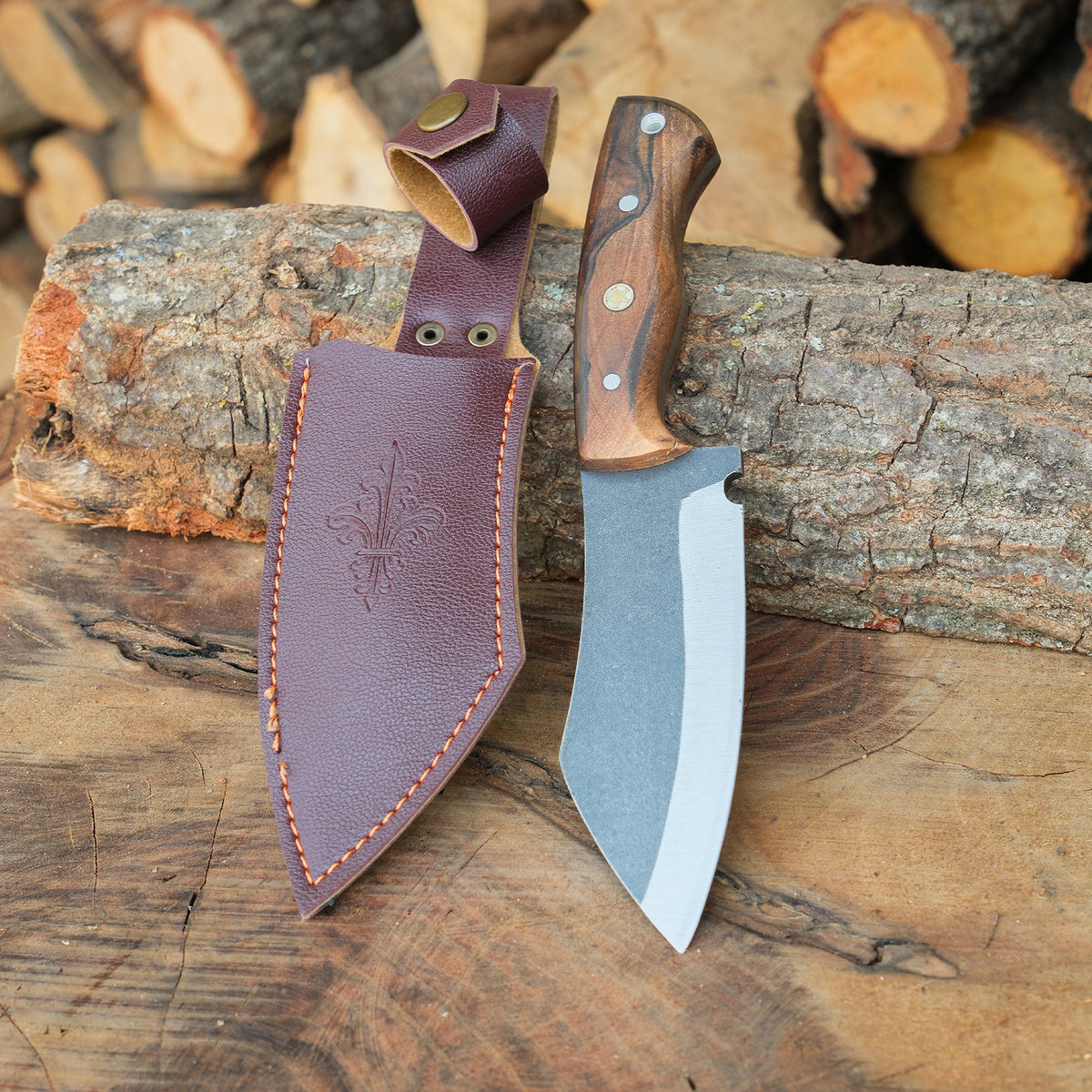 Yatağan ustalarının el işçiliğiyle hazırlanmış estetik ve dayanıklı katlanır model