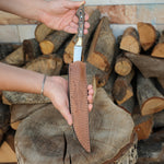 Verzalit sap ve 20 cm çelik uzunluğuna sahip, güçlü ve dayanıklı el yapımı bıçak