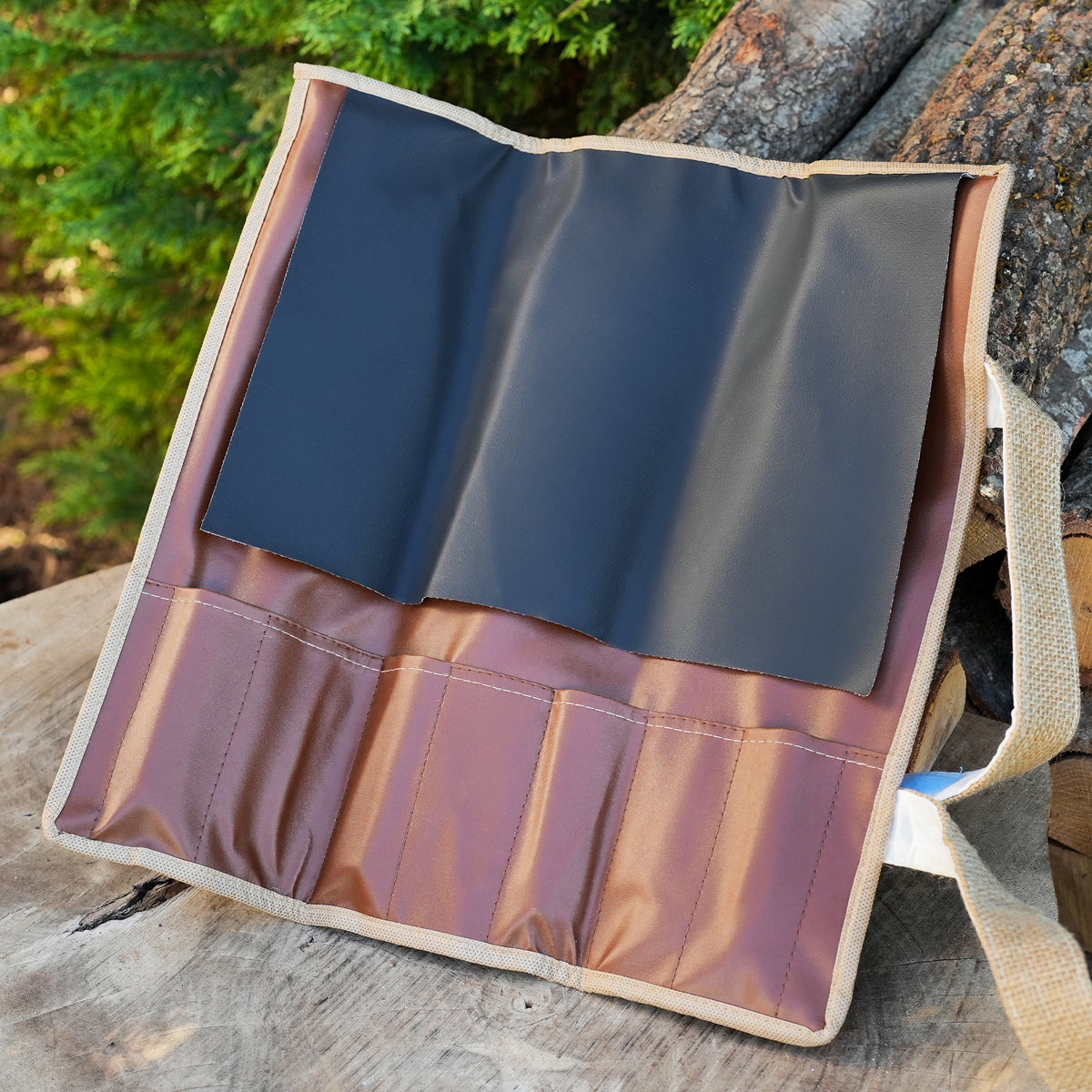 El İşçiliğiyle Üretilmiş Doğal Hasır Bıçak Çantası – 4 Bölmeli