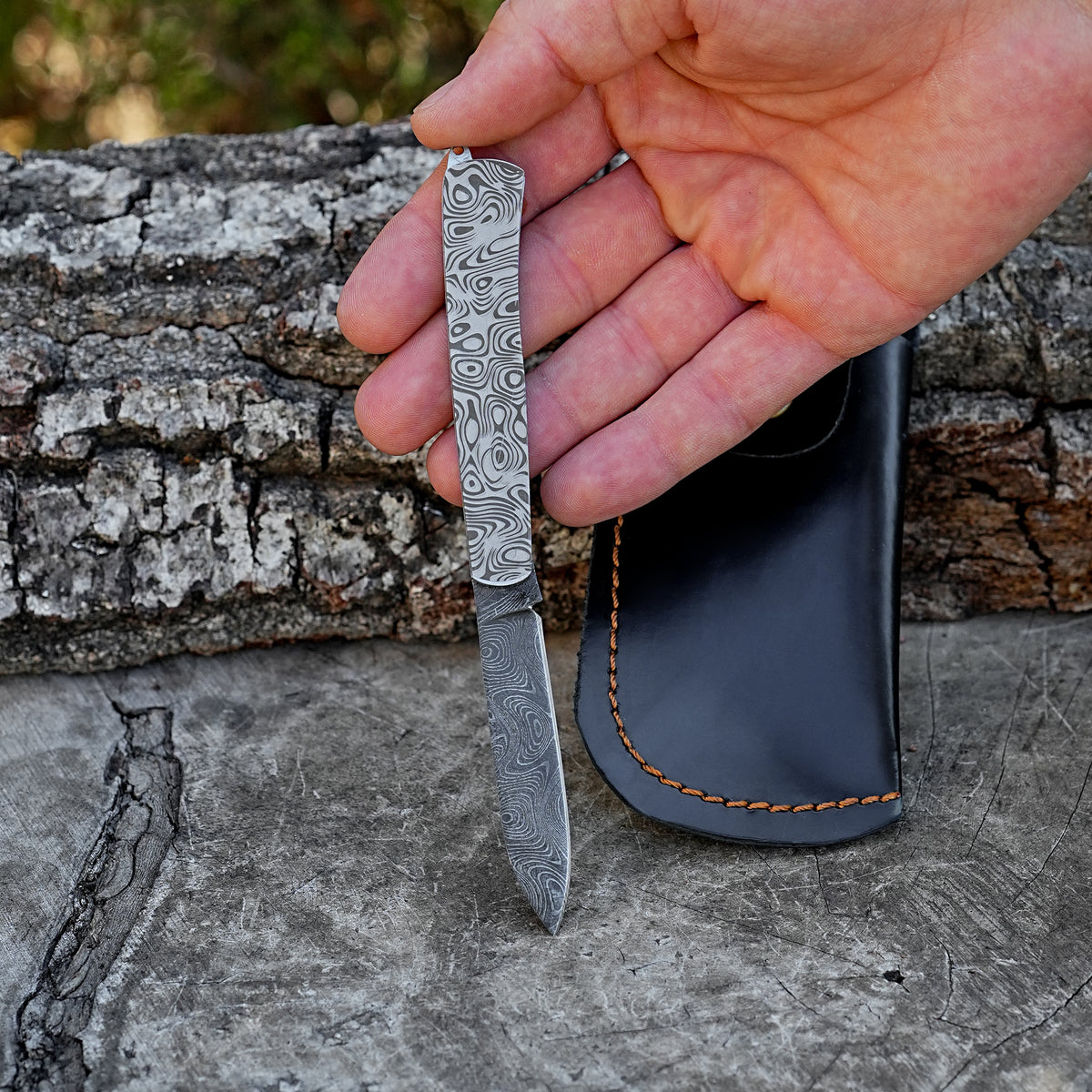 Katlanır Model- Damascus Çelik - Metal Gravür İşlemeli Sap
