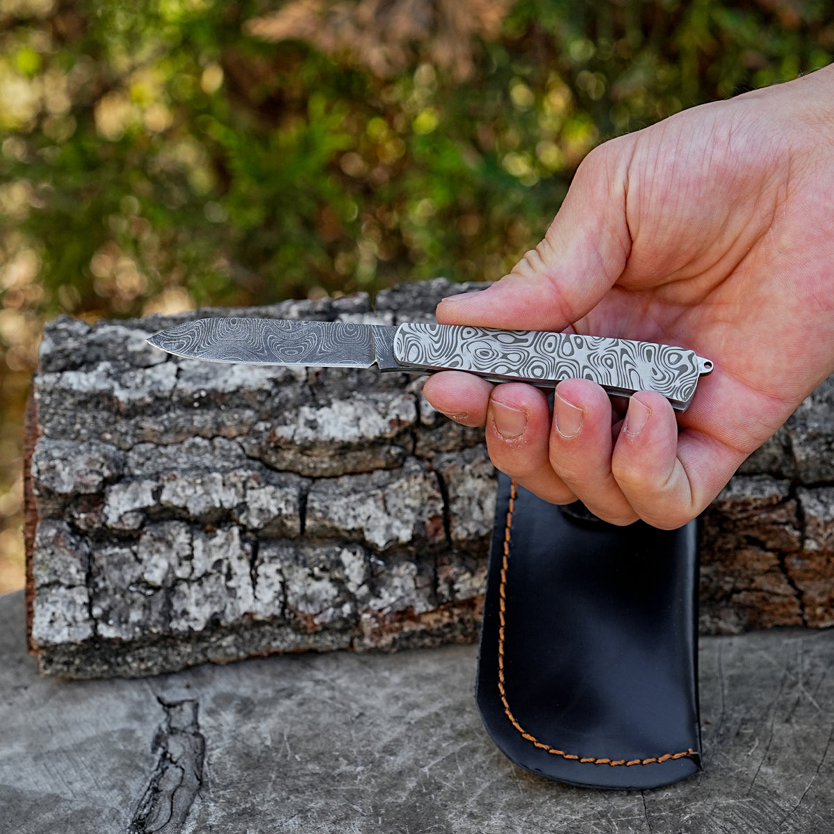 Katlanır Model- Damascus Çelik - Metal Gravür İşlemeli Sap