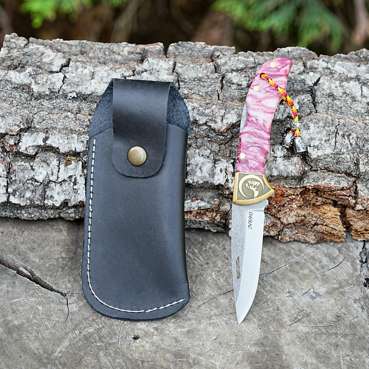 Katlanır Model - N690 Çelik - Kurt İşlemeli Epoksi Sap - 17 Cm