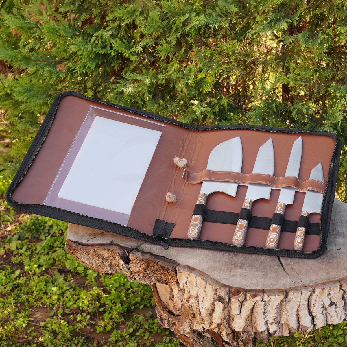 4 Parça Profesyonel Mutfak Bıçak Seti – Hasır Çanta ve Kesme Tahtası Hediyeli!