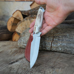 24 cm uzunluğundaki bu özel üretim bıçak, koleksiyon meraklıları ve doğa severler için güçlü ve estetik bir yapıdadır