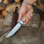 Gerçek deri kılıf ile birlikte sunulan ceviz saplı N690 Puukko bıçak