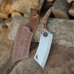 El işçiliğiyle şekillendirilen bu model, konforlu verzalit sapıyla kamp ve günlük mutfak kullanımları için tasarlanmıştır.