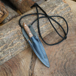 Günlük kullanım ve koleksiyon için ideal, küçük boyutlu kolye modeli