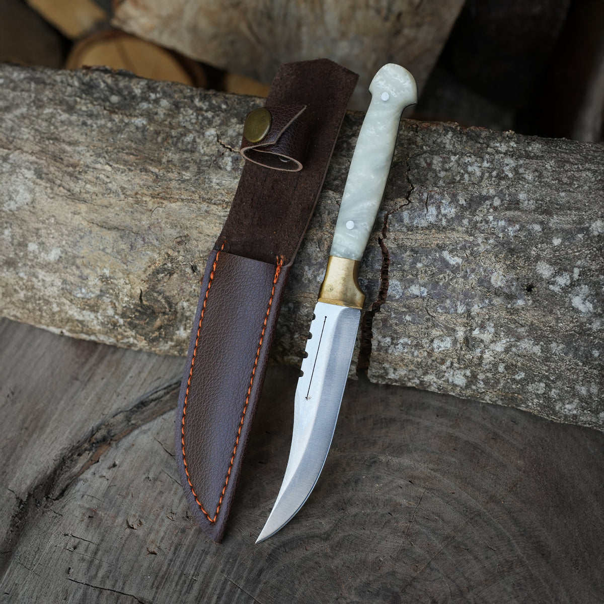 Hafif ve dayanıklı, outdoor kullanıma uygun 20 cm epoksi saplı bıçak
