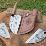 Ustalarımızın titizlikle ürettiği, kök ceviz saplı ve dengeli tutuş sağlayan özel tasarım bıçak modeli