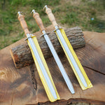 Dayanıklı paslanmaz çelik gövdeli ve ceviz kabzalı uzun masat