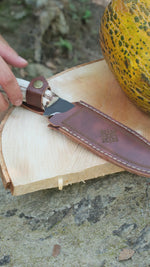 Hediyelik taşıma kılıfıyla güvenli kullanım sağlayan 30 cm özel üretim bıçak