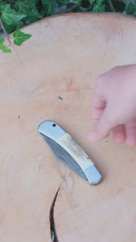 Koleksiyon değeri taşıyan damascus çelik ve geyik boynuzu saplı el yapımı bıçak